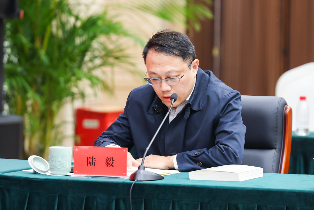 e2d579f563be4181af4d28e4ae0be9a6.png c6a8e93fb3bd5208ed90c26d04f6543e.png