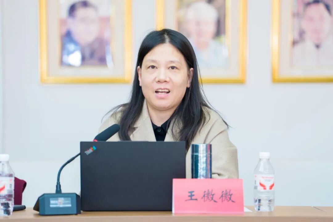 3e5509e433b5451db4eaadc8c44b6f24.jpg 32.jpg