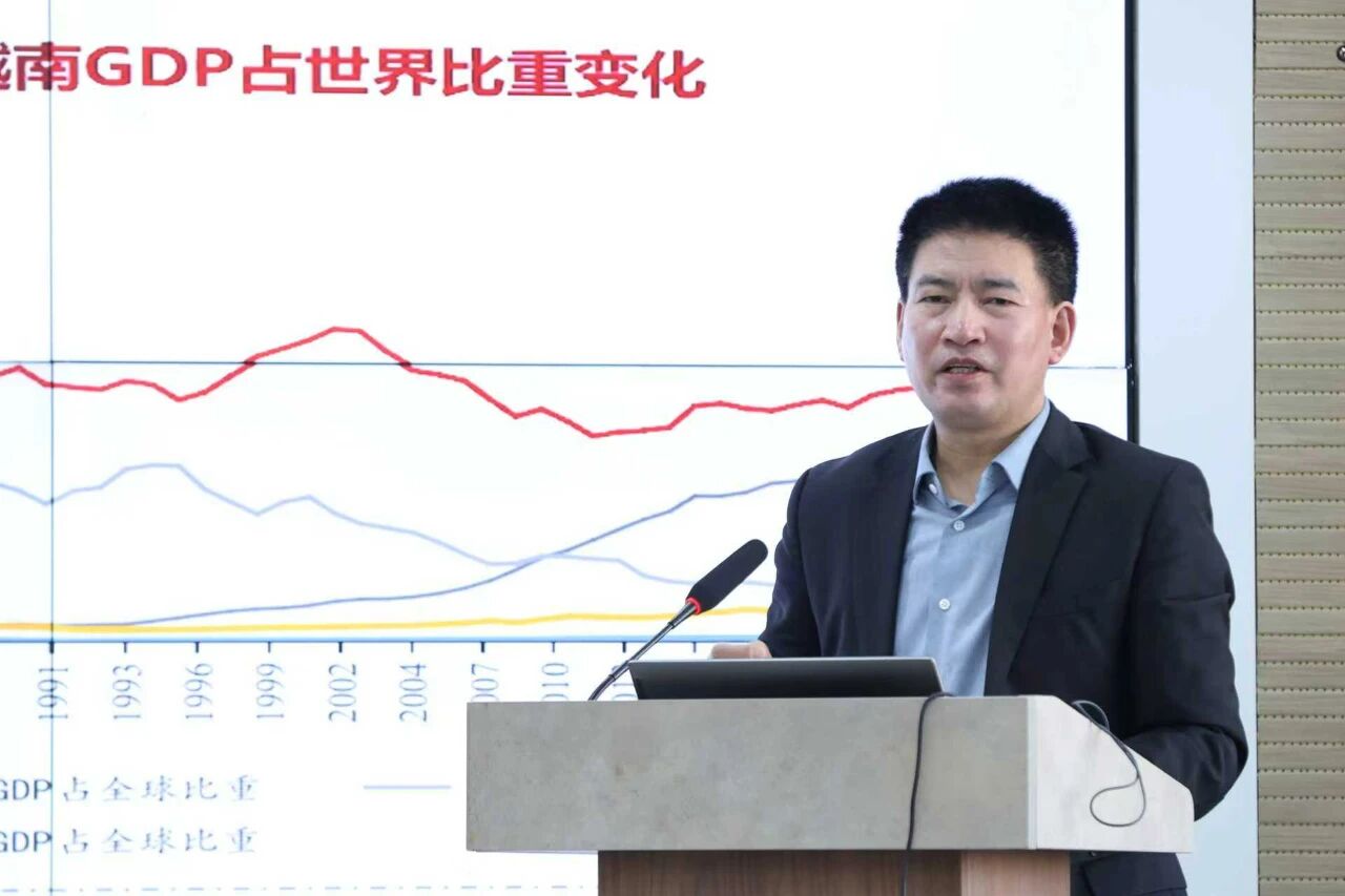 e296453f7dfa4581821c484db2309100.jpg 4.jpg